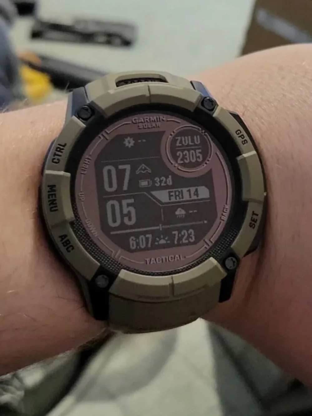 garmin instinct 2x tactical solar